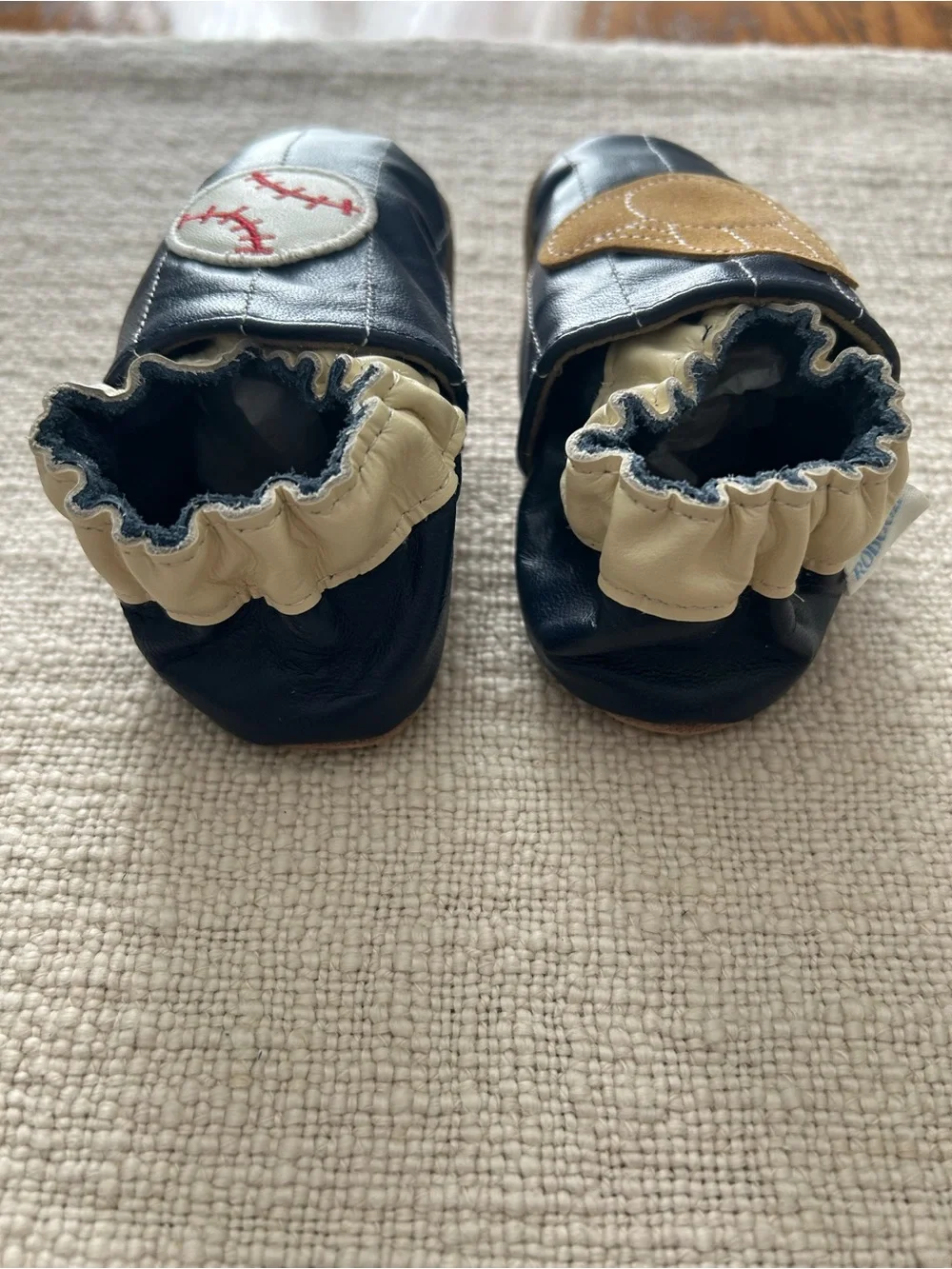 Robeez soft navy